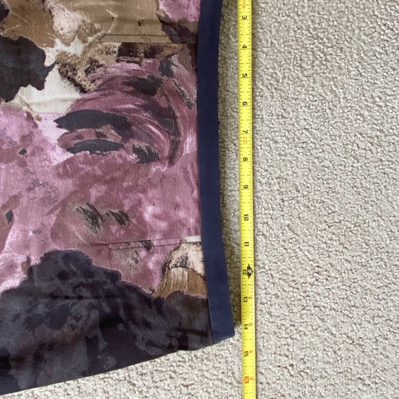 Ann Taylor Loft 6P pencil skirt in abstract print - Picture 3 of 6